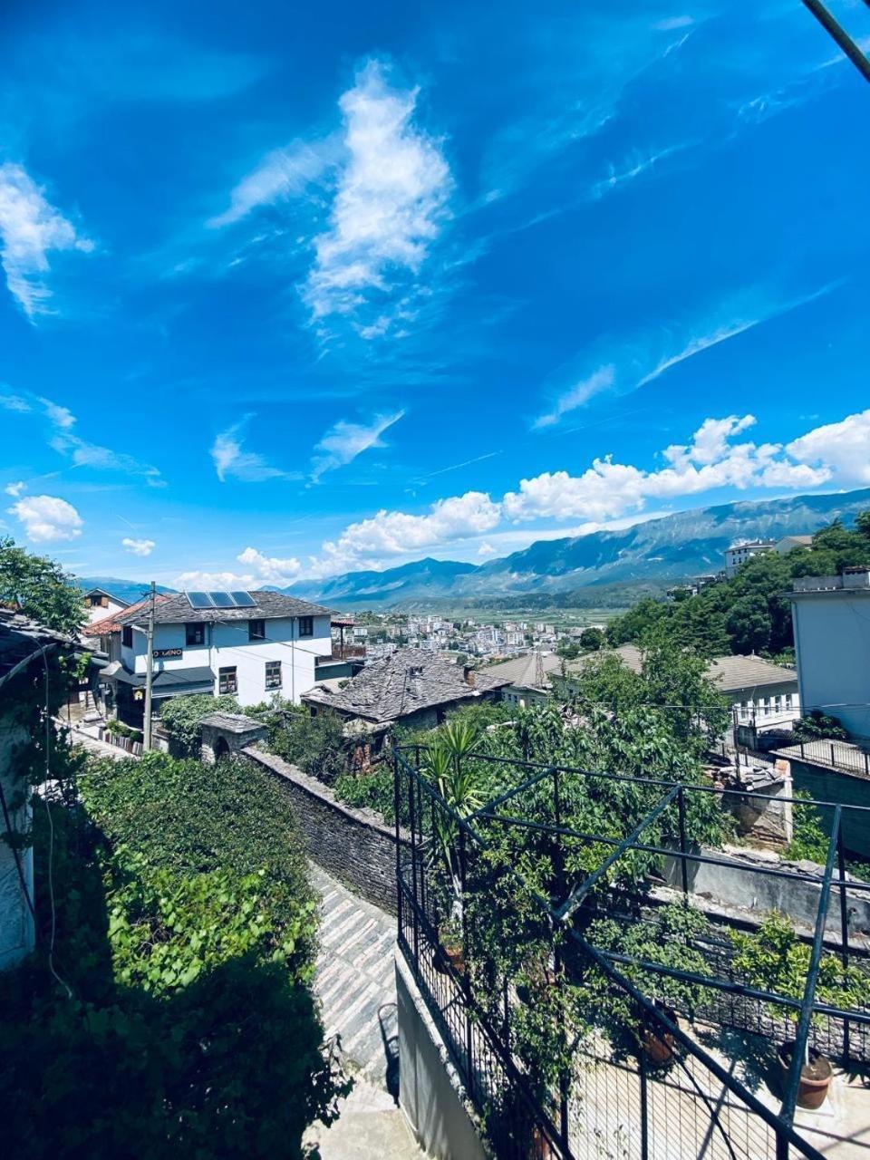 Hida Guest House Gjirokaster Ngoại thất bức ảnh