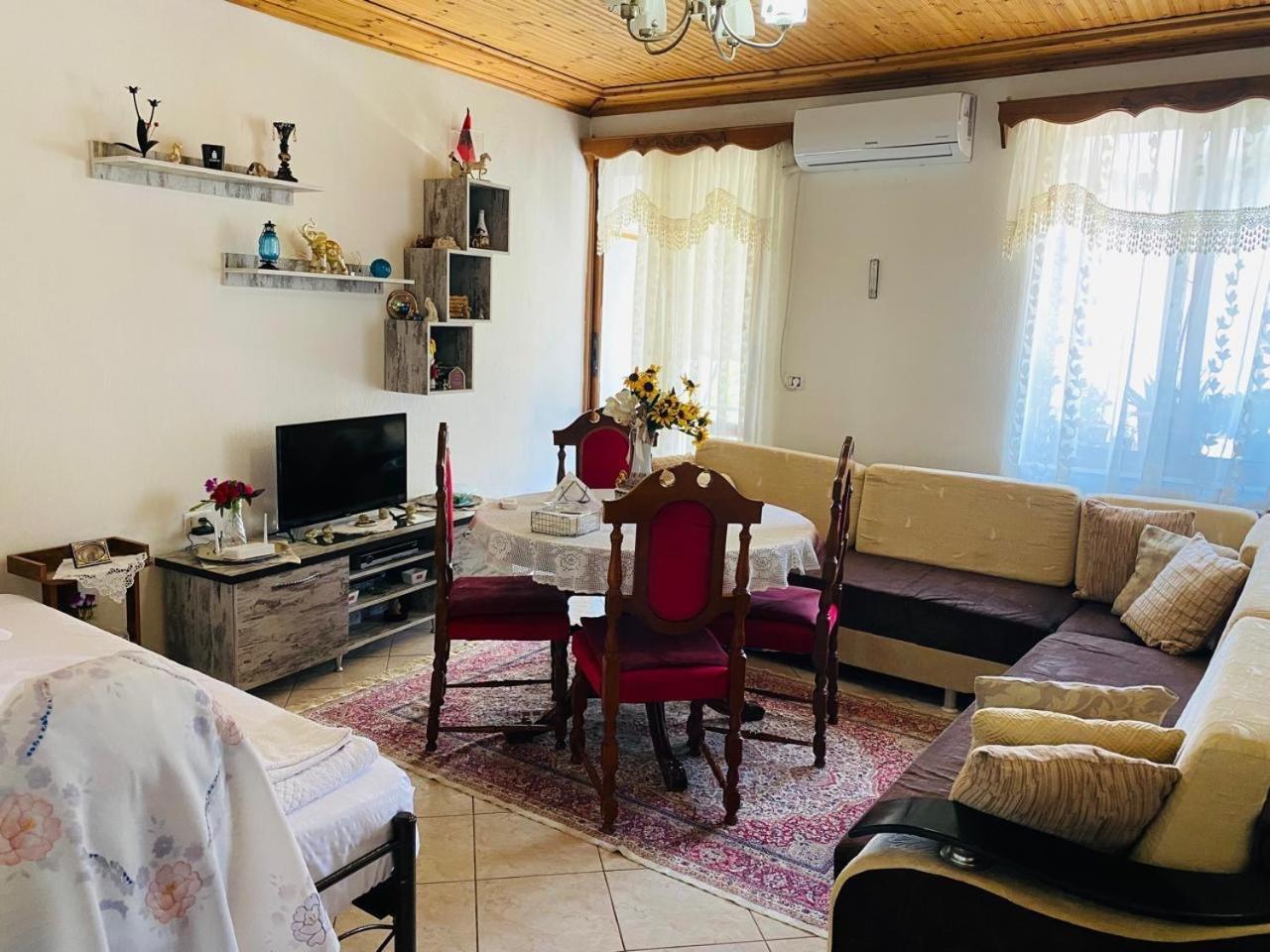 Hida Guest House Gjirokaster Ngoại thất bức ảnh